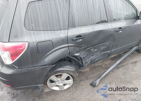 2013 Subaru Forester 2.5X из США, поврежденный, VIN JF2SHABC4DH445686